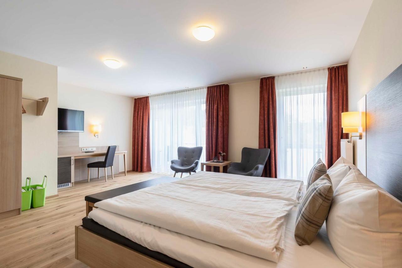 Hotel Dirsch Wellness & Spa Resort Emsing Экстерьер фото