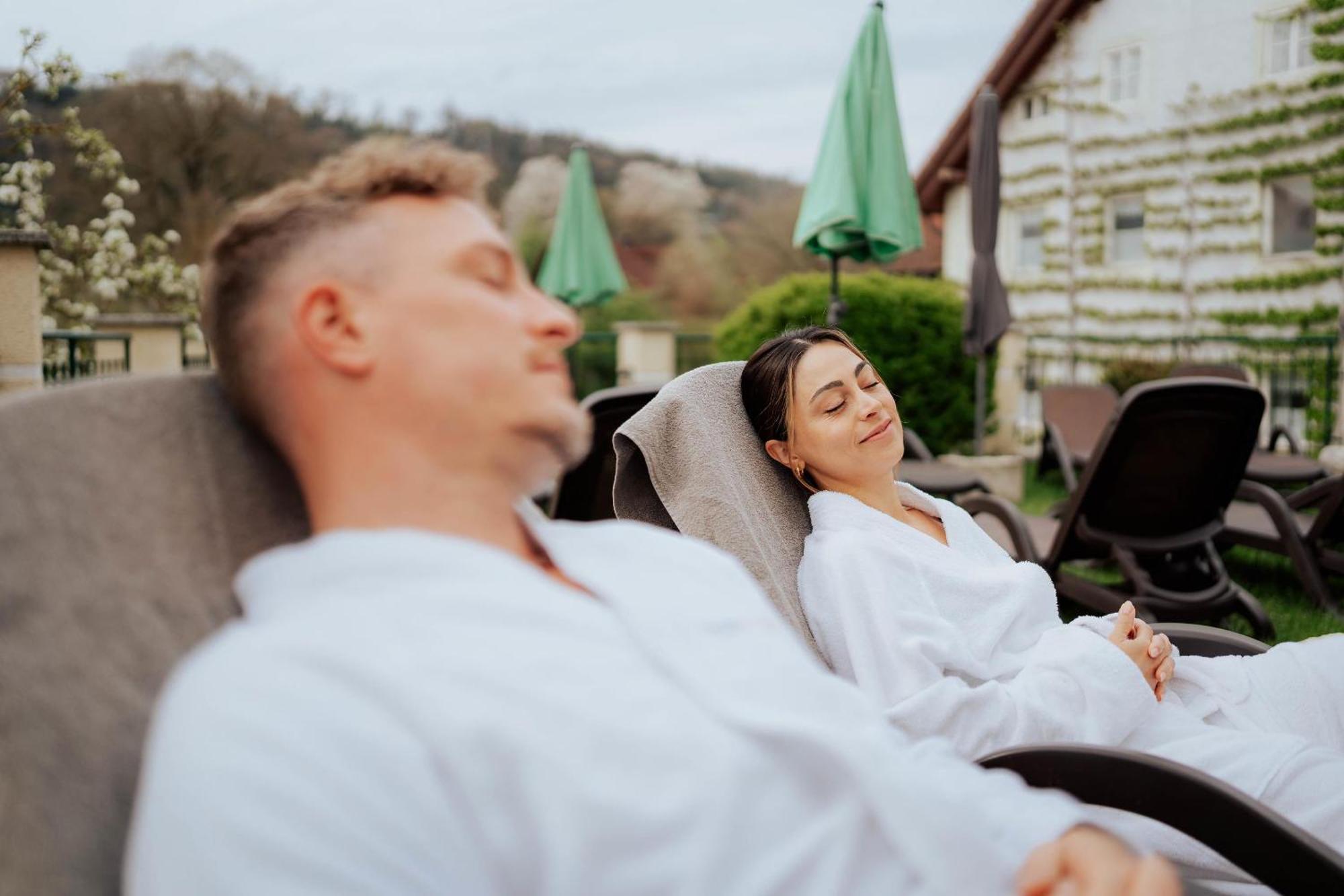Hotel Dirsch Wellness & Spa Resort Emsing Экстерьер фото