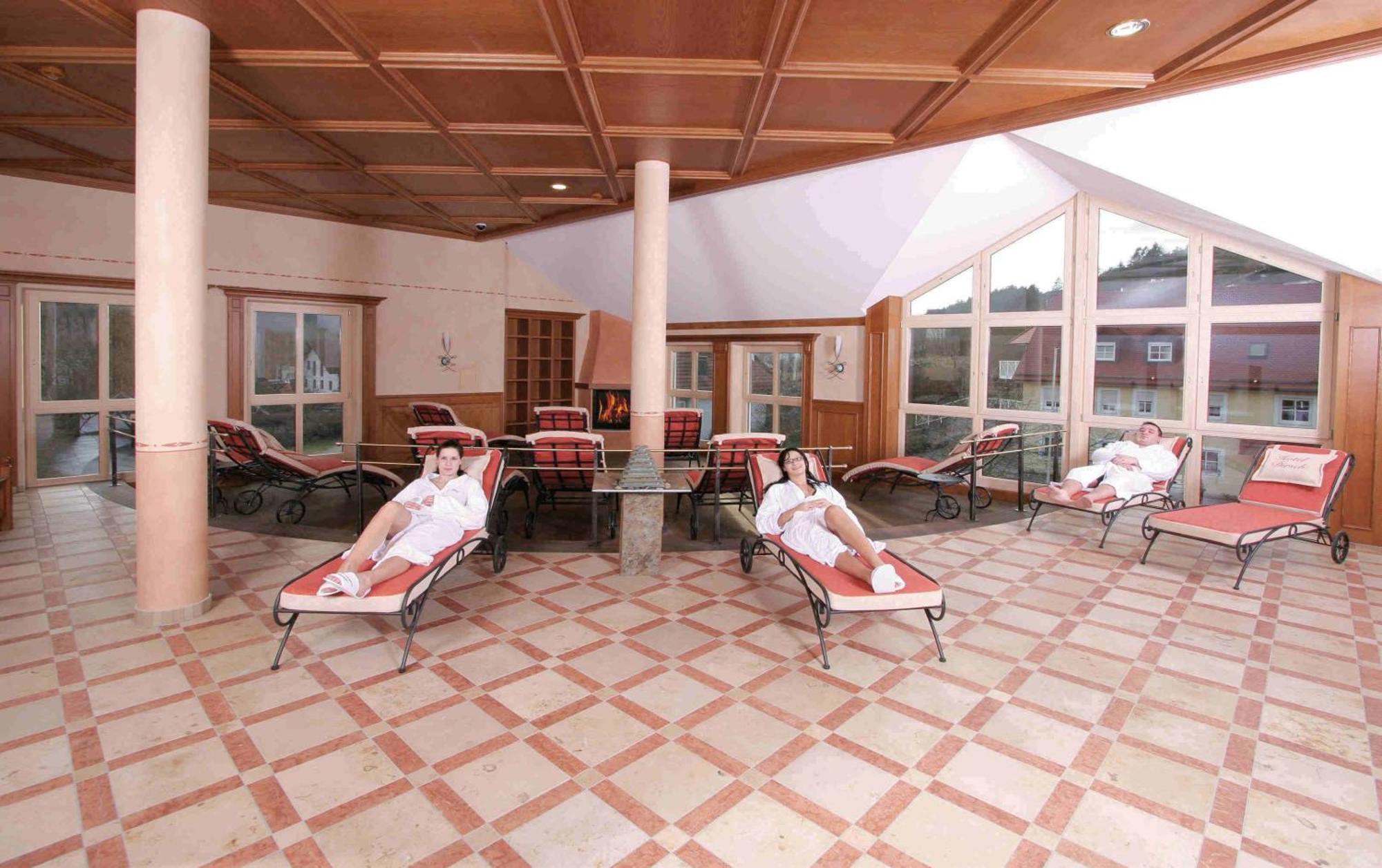 Hotel Dirsch Wellness & Spa Resort Emsing Экстерьер фото