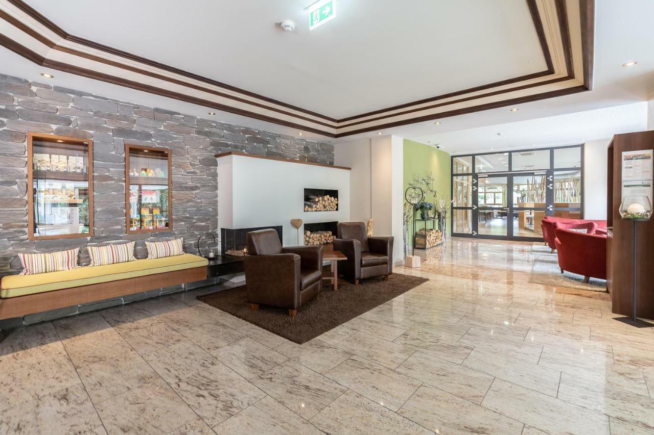 Hotel Dirsch Wellness & Spa Resort Emsing Экстерьер фото